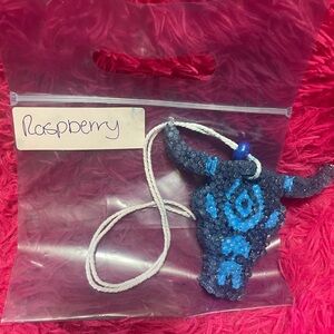 Blue Beaded Bull skull Freshie